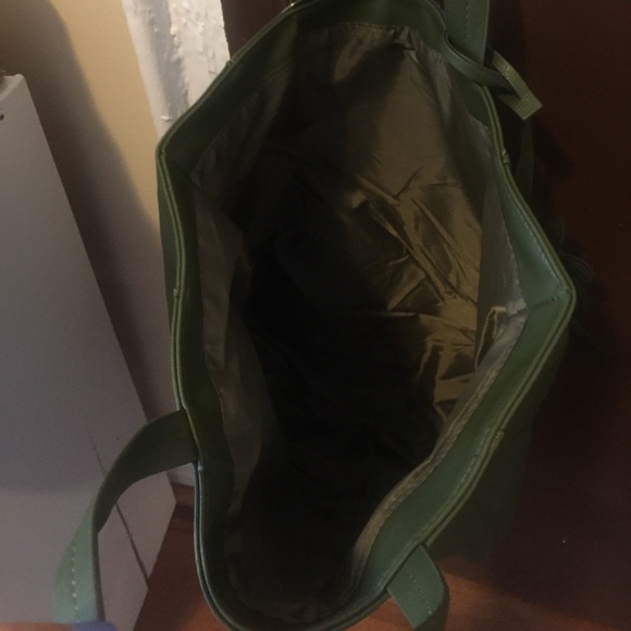 Saks fifth ave  brand new tote bag! Never used! - Picture 4 of 4